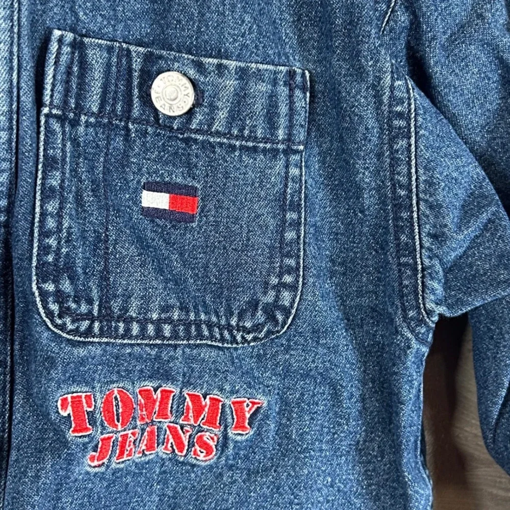 Tommy Hilfiger Tommy Jeans Kids Denim Button Down Shirt Medium Wash Size 6